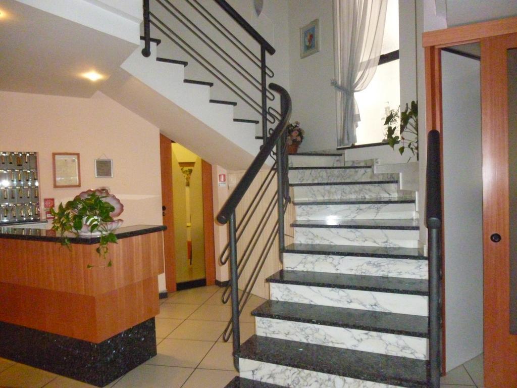 Hotel Basilea Bellaria-Igea Marina Buitenkant foto