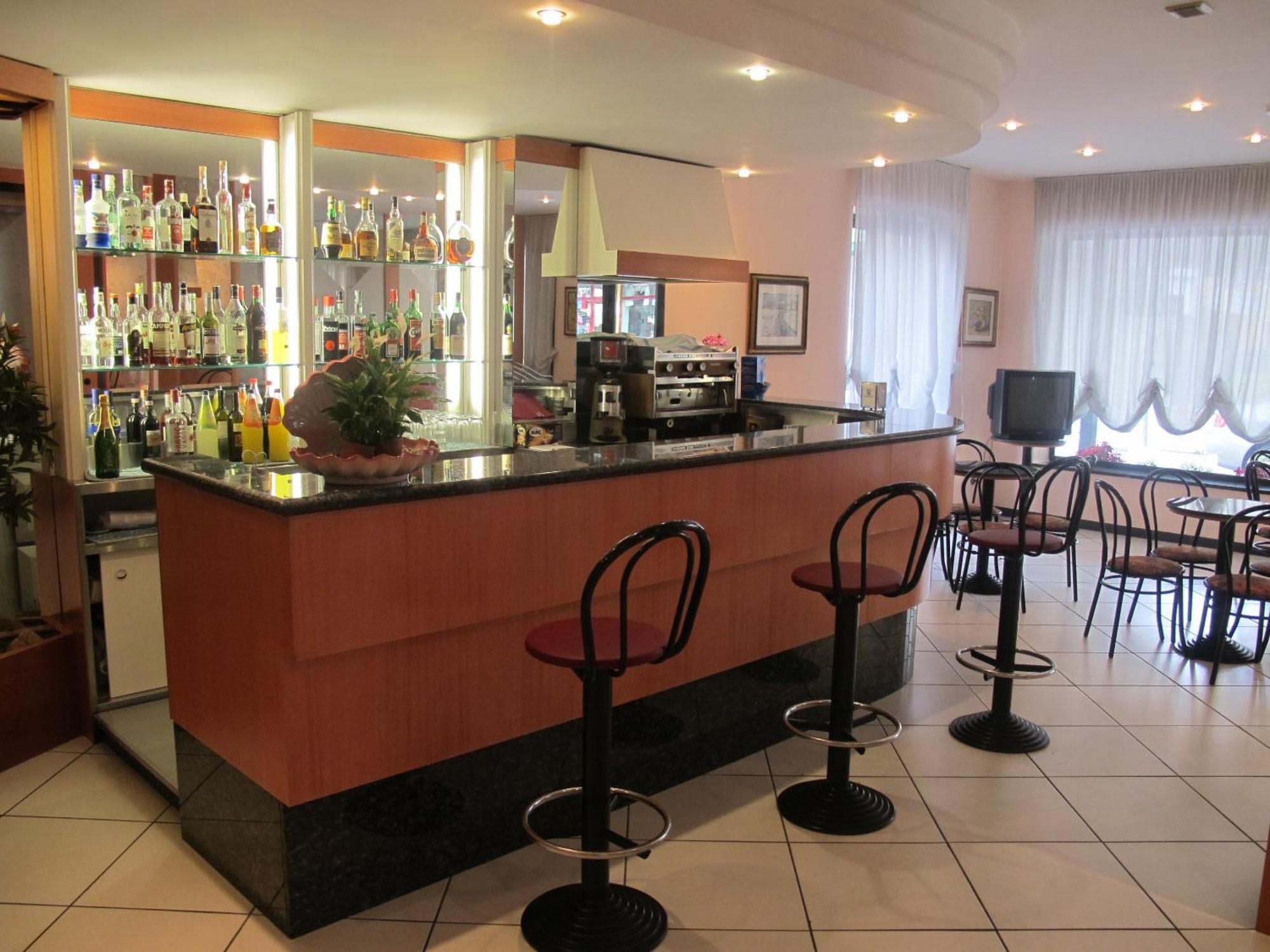 Hotel Basilea Bellaria-Igea Marina Buitenkant foto